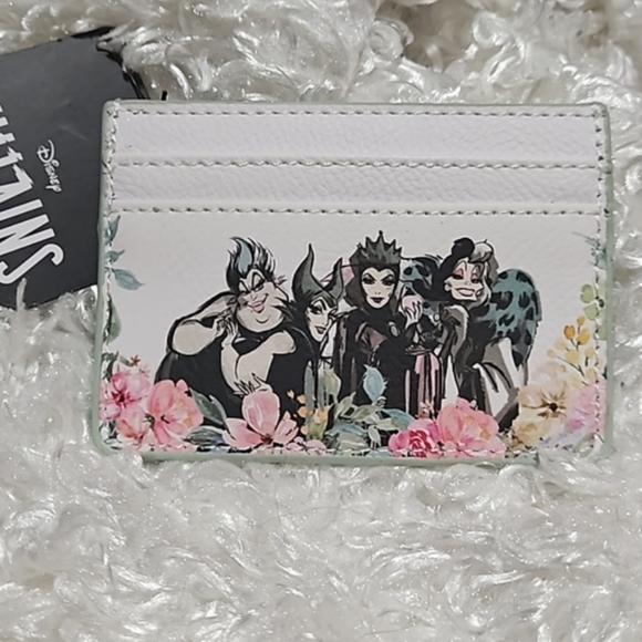 NWT Disney Villains cardholder - Picture 1 of 8